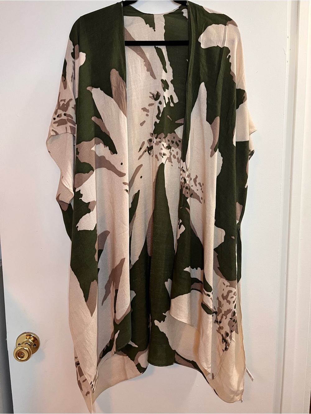 Neutral Floral Kimono Cover-Up in Green and Cream